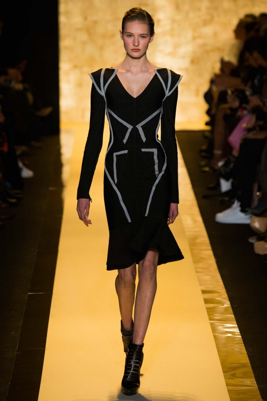 Sanne Vloet shows New York Fall 2015 Herv&eacute; Leger