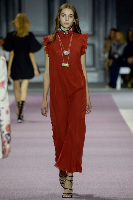 Romy Schönberger shows Paris Spring Summer 2016 Giambattista Vali