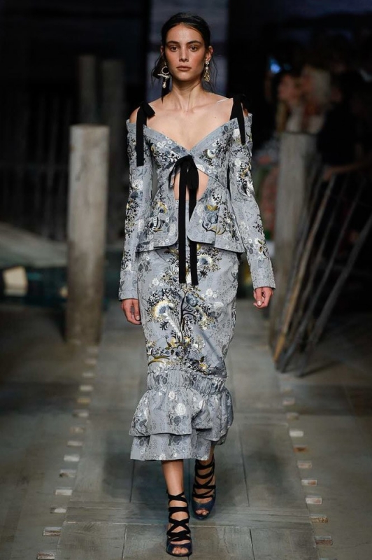 Romy Schönberger shows London Spring 2017 Erdem