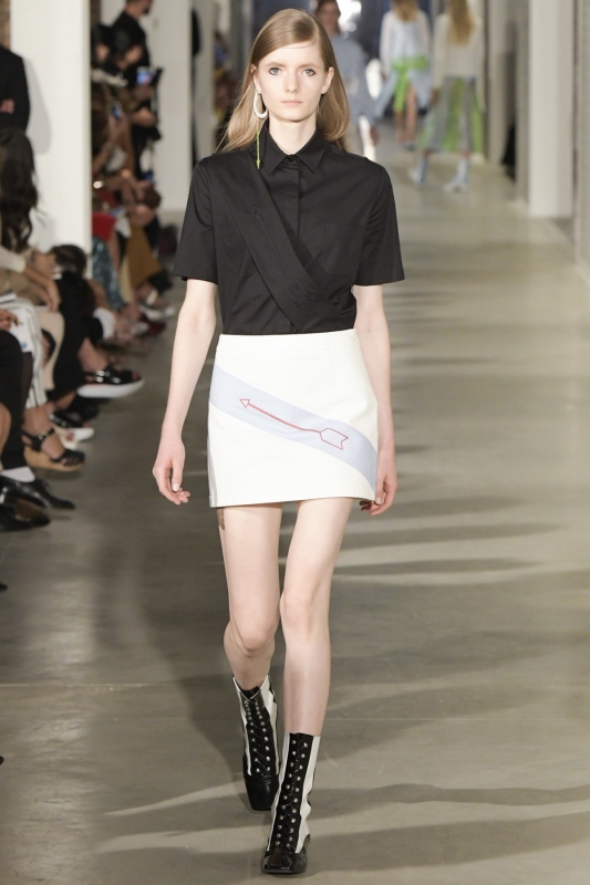 Veerle Verboom shows Milan Spring 2017 Arthur Arbesser