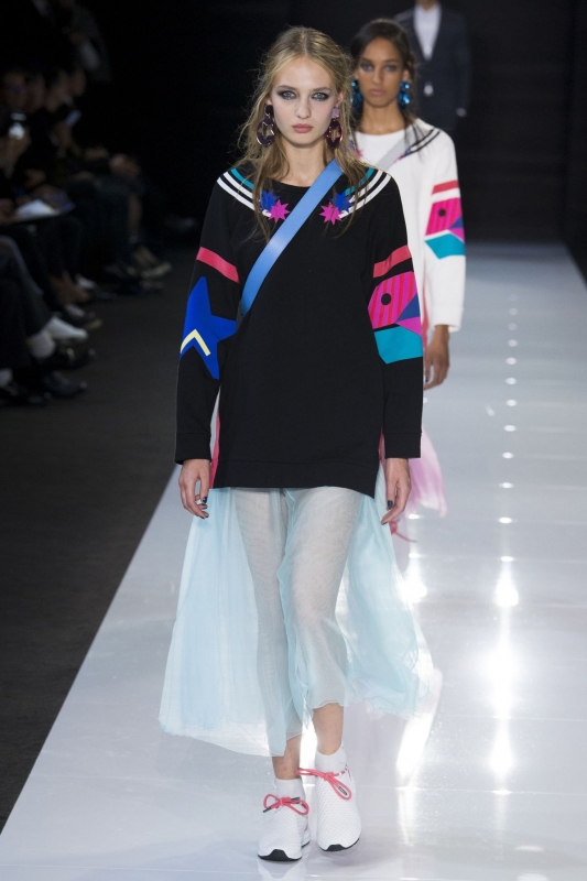 Romy  Elema shows London SS 2018 Emporio Armani