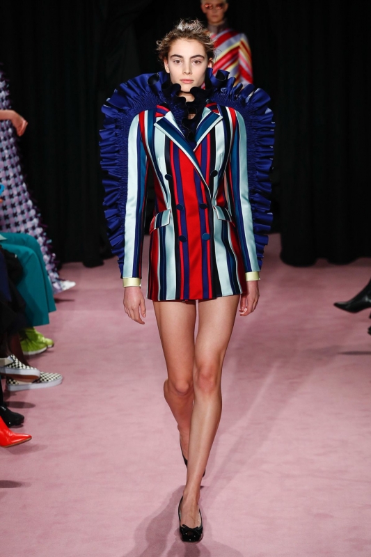 Romy Schönberger Couture shows Parijs SS 2018 Viktor & Rolf