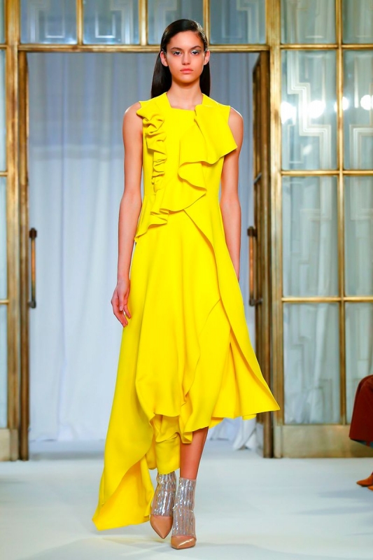 Nikki Vonsee shows London Fall 2018 Delpozo