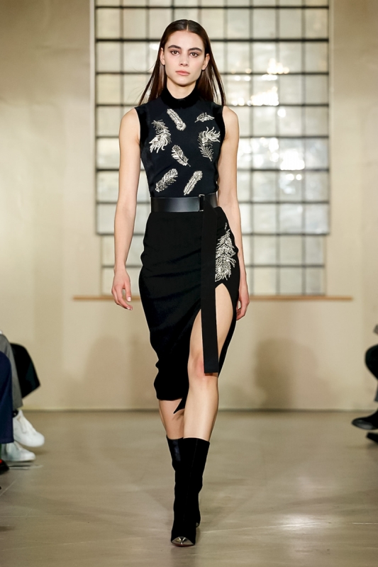 Romy Schönberger shows London Fall 2018 David Koma