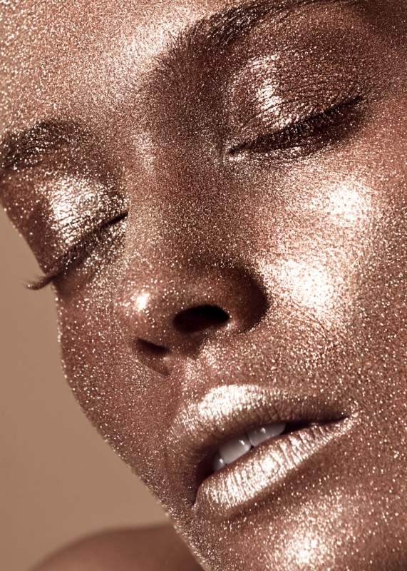 Rianne Haspels for Factice Magazien July 2018, Photographer Stephanie Pistel, Stylist Anat Duchtwald, Hair en Make-up Esther van Maanen 
