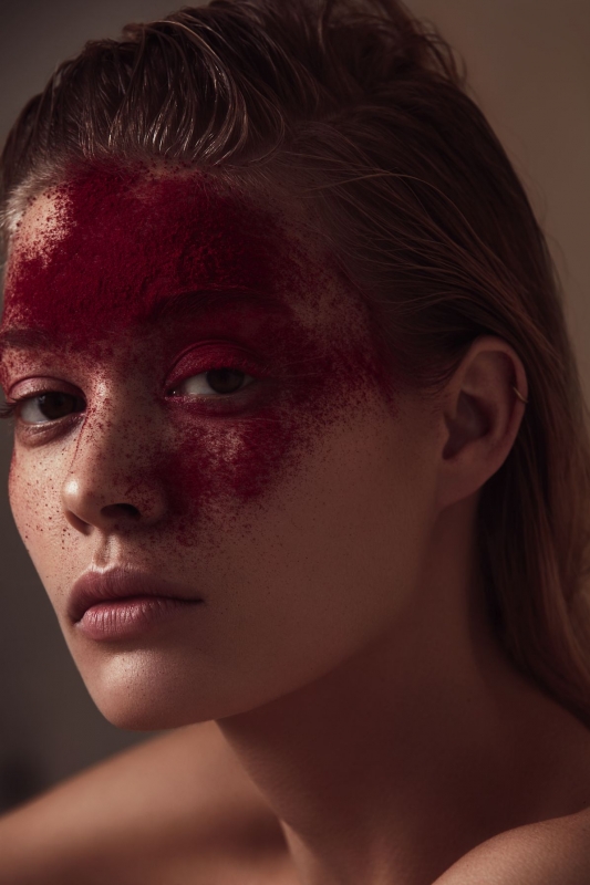 Rianne Haspels for Factice Magazien July 2018, Photographer Stephanie Pistel, Stylist Anat Duchtwald, Hair en Make-up Esther van Maanen 