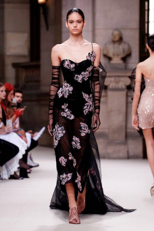 Nikki Vonsee for couture Shows Fall 2018 Galia Lahav