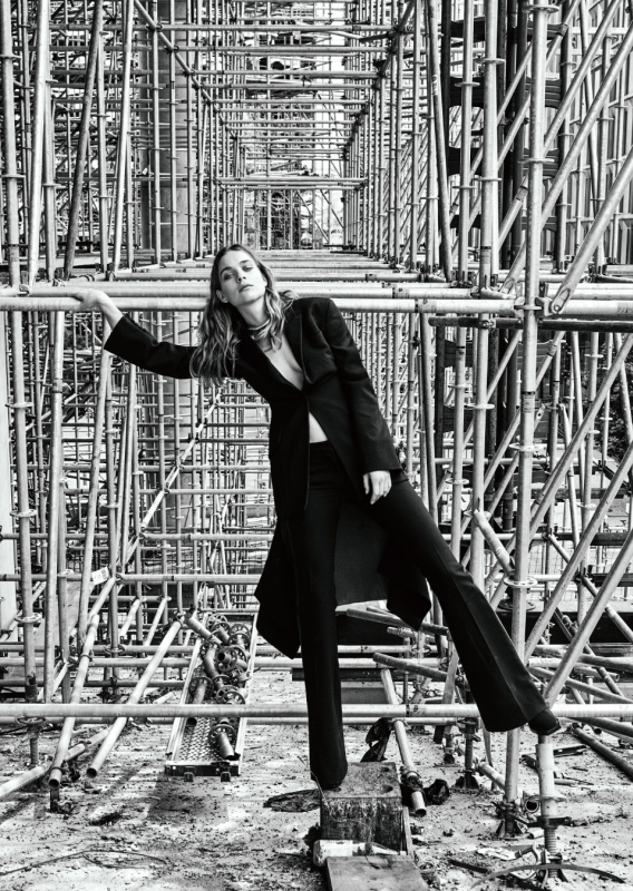 Kim Noorda going high for Icon Magazine October 2018 
