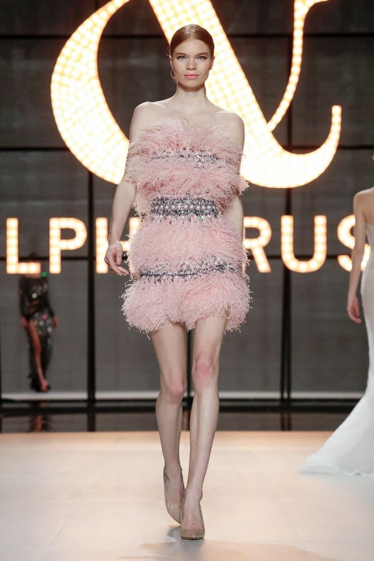 Elisa Hupkes for Ralph & Russo Spring 2019 Couture 