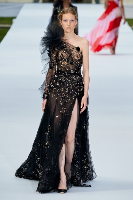 Demy de Vries in a beautiful dress for Ralph & Russo Couture show Fall 2019 