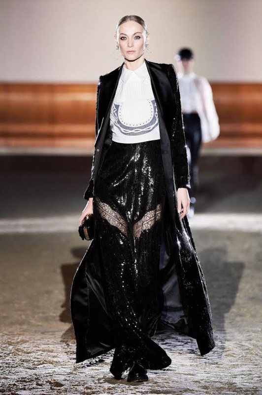 Anna- Sophia Evers for Elisabetta Franchi Fall 2021 Ready-to-wear 