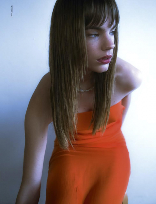 Estella Boersma for Glamcult, Photographer Debora Brune, Stylist Max Katt, Hair Dennis Brandt, Make-up Philipp Verheyen 